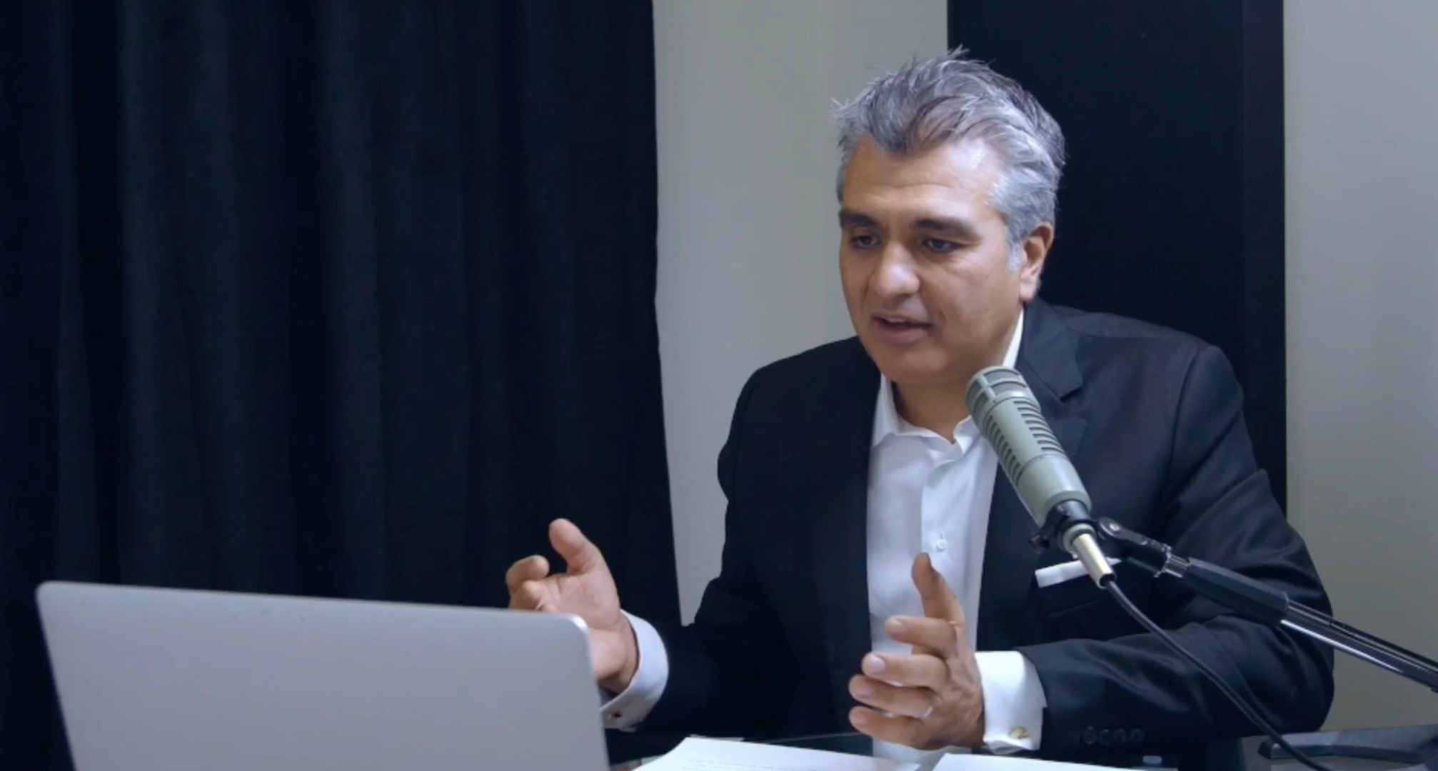 Influence of Social Media on Plastic Surgery